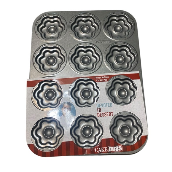 NWT Cake Boss Flower Molded Cookie Pan - Picture 1 of 3